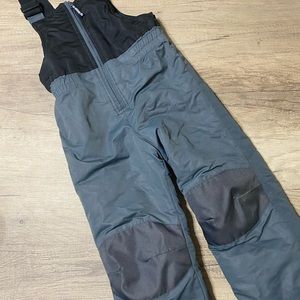 Boys overalls size 6/7